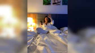 Priscilla Salerno aka priscillasa_off onlyfans Black-haired bitch passionately masturbates cunt