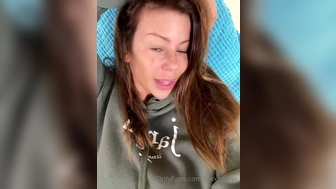 Alexis Fawx aka alexisfawx onlyfans Hot curva jerks off