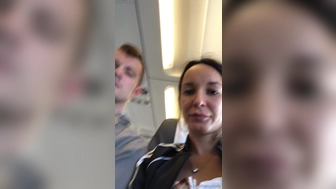 Francysbelle onlyfans Slender babe masturbates shaved pussy