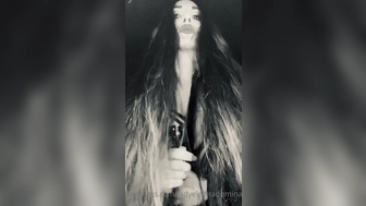 Ladyelectradominatrix onlyfans Blissful ladies lick shaved cunt