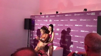 Francysbelle onlyfans  lights with sex machine