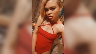 Destinycruzxxx onlyfans Spectacular devil smartly jerks off her dildo