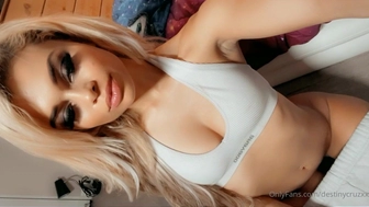 Destinycruzxxx onlyfans  busty model