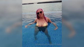 octokuro_model onlyfans Big boob fucked standing up cancer
