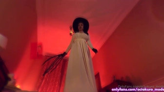 octokuro_model onlyfans Plump brunette masturbating pussy with her hand