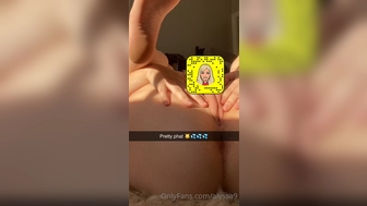 Alyssa Devyn aka alyssa9 aka alyssadevyn onlyfans Slutty blonde fucks shaved cunt