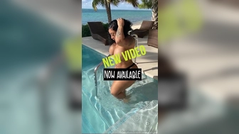 tokyodriftcity onlyfans Cool skinny rubs her lips sex
