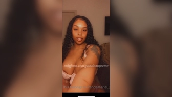 Panda Marie onlyfans Crazy courtesan jumps on sex toy