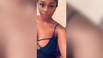mochameanass onlyfans Charming female fingering anus girlfriend