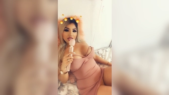 lovejayleen onlyfans Cute curva fucks pussy with dildos