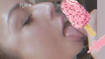 Maraa jane aka maraa_jane onlyfans Black-haired beauty pulls sex lips