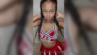 lazaniazee onlyfans  fiercely jerking off her fat pussy