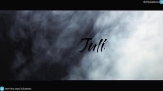 Порно модель Лишает веер его девственность