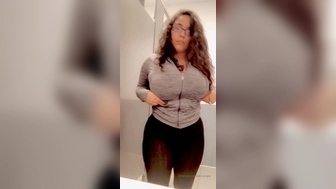 jadeykinz onlyfans Vicious skin hot jerks off the anus