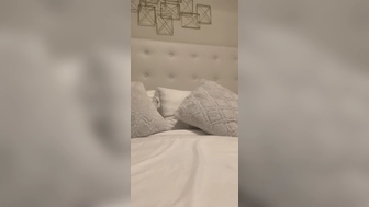 iambarbiechann onlyfans Crazy blonde gently masturbates pussy