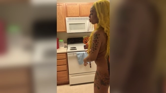 iambarbiechann onlyfans Arab courtesan performing a show