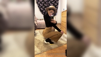 dirtydiannefree onlyfans Mature slut pulls pussy while lying in a chair