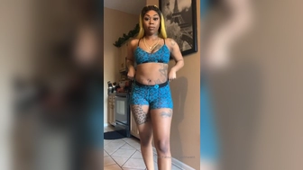 Creamiest Pussy aka fmereloaded onlyfans Sexy slut washes in the shower and jerks off