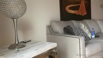 Duchess Dior aka dazedoverduchess onlyfans Young sterlet fucks pussy