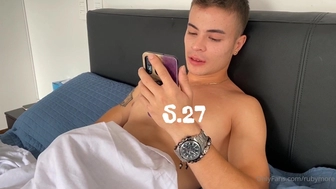COLOMBIAN PUSSY aka Ruby More aka rubymore onlyfans Cute chick fucked in her cunt