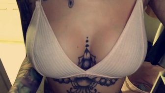 alxagc onlyfans Babe plays with rubber dildo