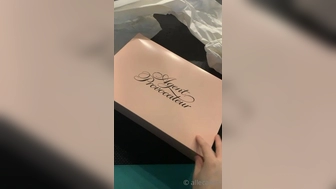 Alle Cakes aka allecakes onlyfans Cute brunette girl licks dildo