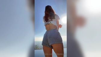 Ashley Tervort onlyfans Pleasant babe masturbates in the bath