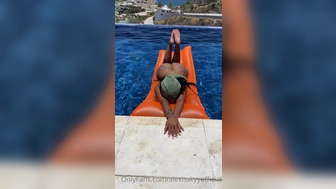 Alexis Skyy aka alexisskyyofficial onlyfans 5 March 2022