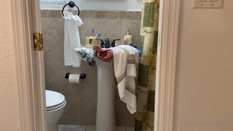 Adora18 onlyfans Plump brunette masturbating pussy with her hand