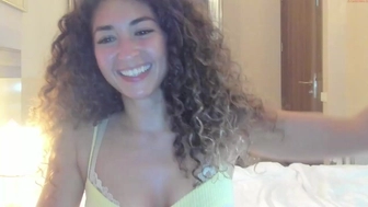 tinayoudream Naughty ladies and masturbating pussy