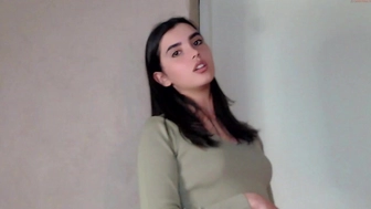 nika_la chaturbate Cute confused lustfully communicates in fries