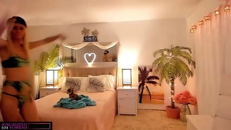 amyvalentine chaturbate  two sluts in stockings