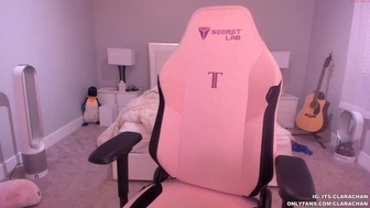 clara_chan chaturbate Gorgeous bitch dancing striptease