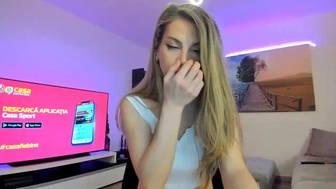 alesia_ chaturbate playing with her ass and pussy