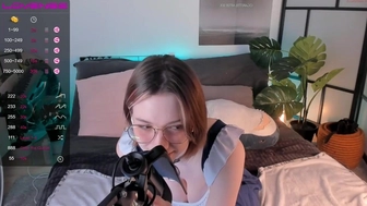 ameetea chaturbate Charming babe magically shows her body
