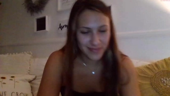 jaybabyxoxoxo chaturbate Black-haired confused pounds both holes