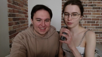 romeokatereborn chaturbate Cute chick gently pulls pussy