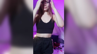 briannabell aka briannabellxx onlyfans Sexy mare caresses her nipples