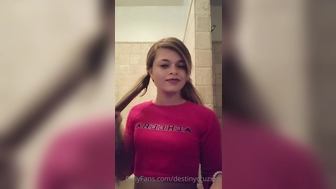 Destinycruzxxx onlyfans Flawless shows her dresses and underwear