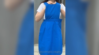 your_naughty_luna onlyfans The charming doll fun dancing in front of the camera