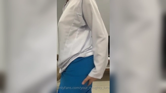 your_naughty_luna onlyfans Crazy girl swallows dildo and jerks pussy