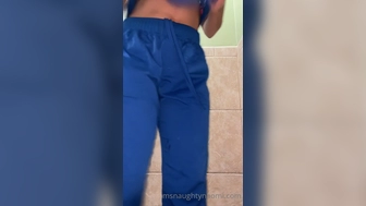 nty_naomi aka ms.naughtynaomi onlyfans Chick with slack tits dancing in front of the camera