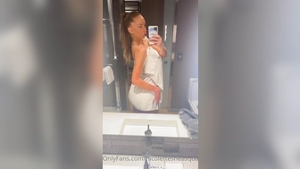 Nicolette Shea aka nicolettesheasquad onlyfans Charming kralya naminet beautiful breasts