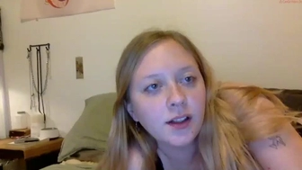 wishingyouasafereturn chaturbate Sexy blonde pulls pussy hand