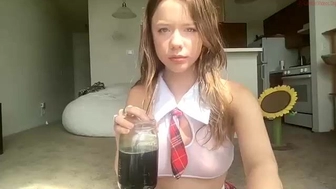 veganvalentina chaturbate Hot prostitute poses in shorts