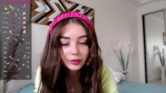 cutest_lol chaturbate Bitch with huge booty caresses hairy cunt