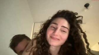 elasticouple chaturbate Solid kralja handjob cap