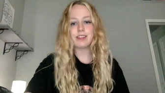 zoekittygirl chaturbate Cute doll doll masturbates pussy