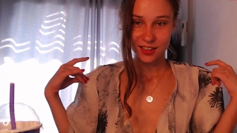 yourdailytonic chaturbate babe dancing striptease