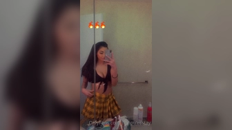 temptresstay onlyfans Sultry confused talks in fries